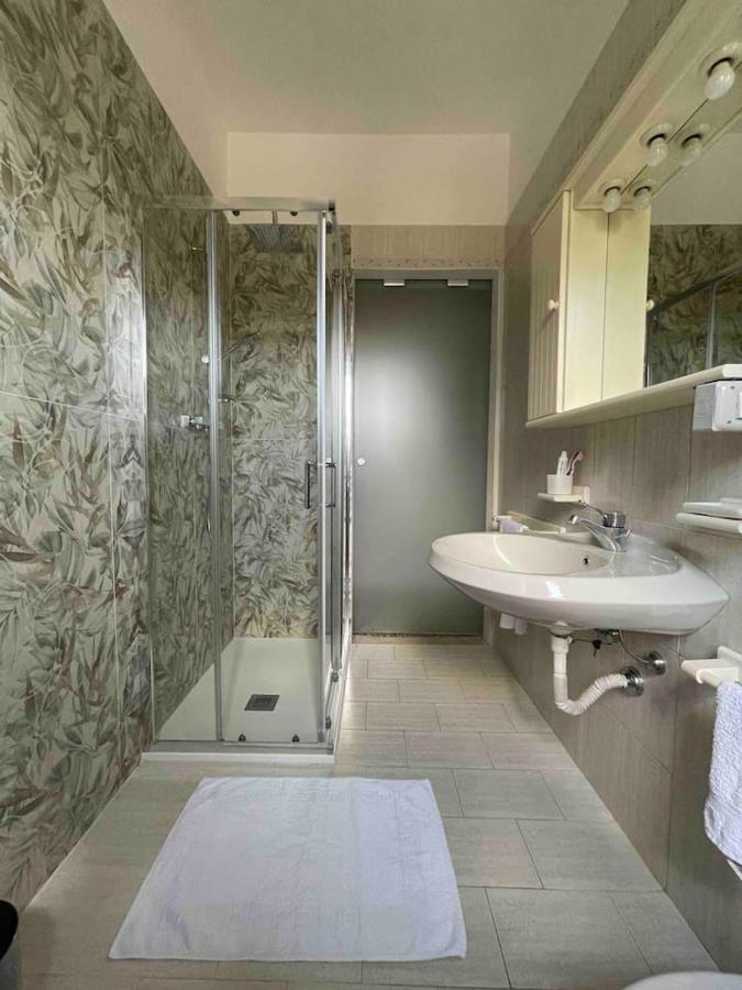 Lotus Home Eleganza E Accoglienza A Mantova Luaran gambar